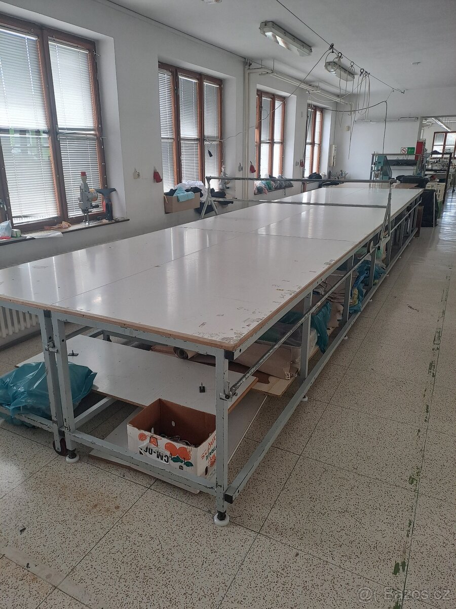 Nabídka šicích strojů k prodeji