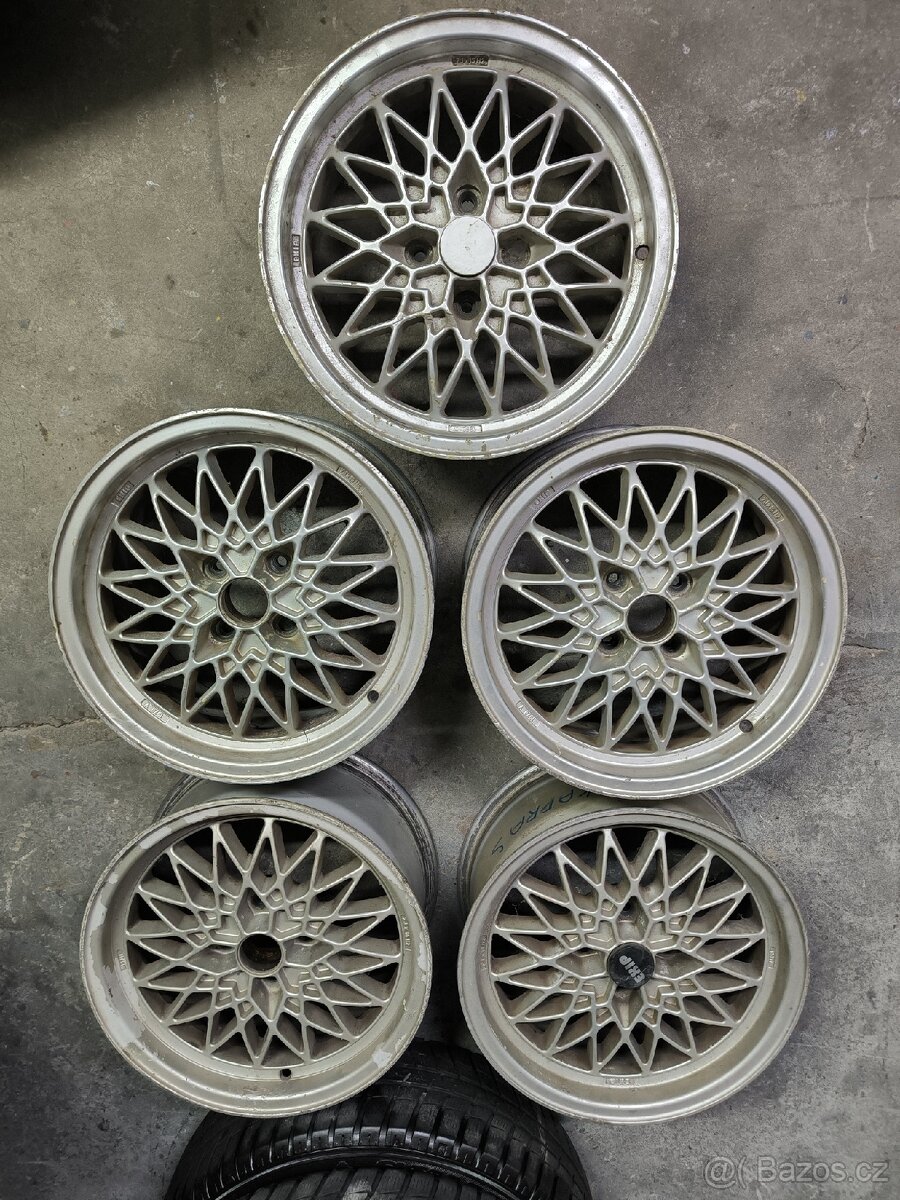 Alu disky Exip R15 dvourozměrné