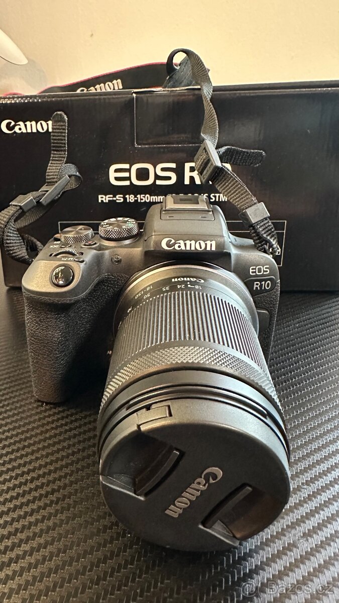 Canon EOS R10 + RF-S 18-150mm