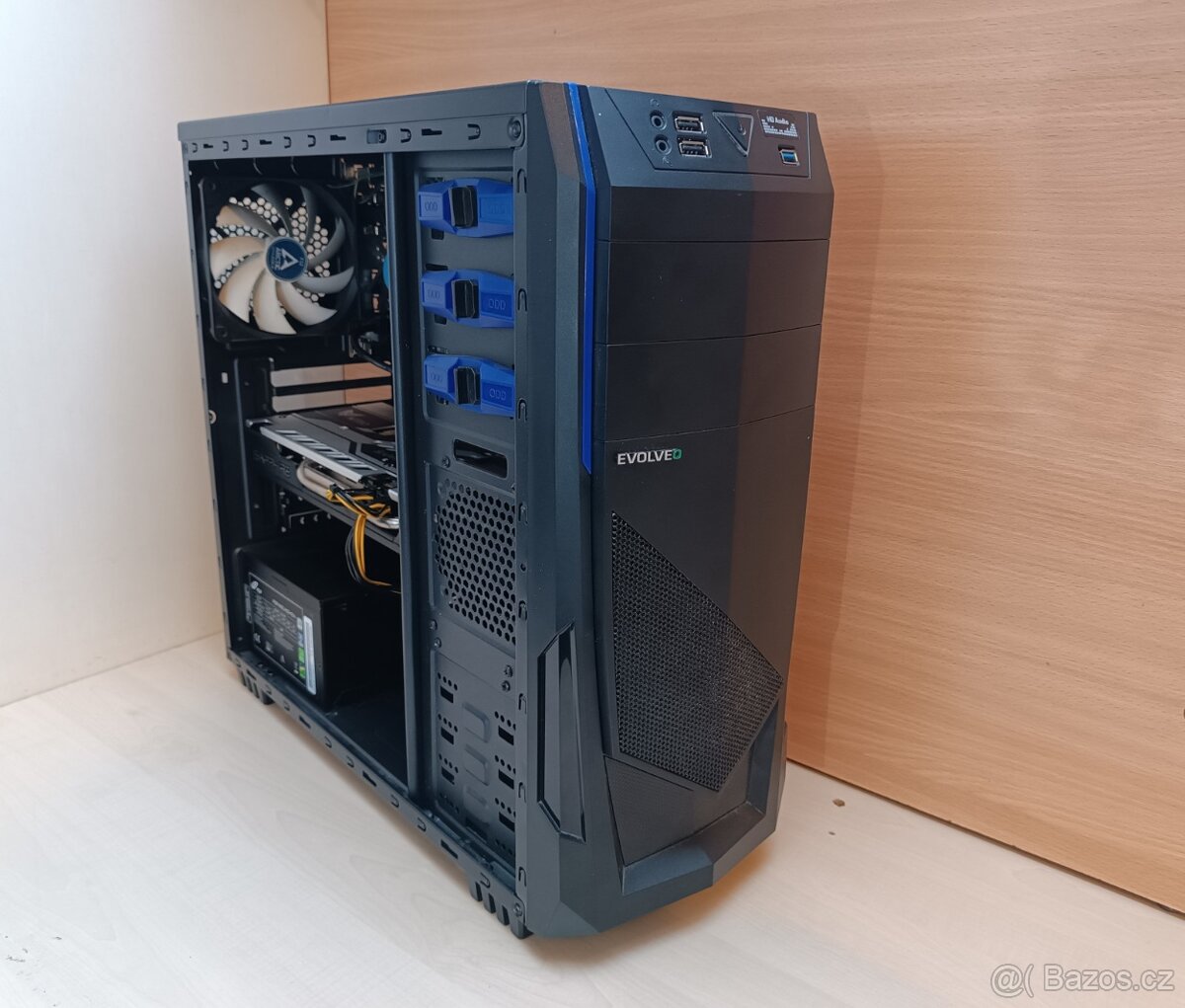 I5-7400, RX 580 4GB, 8GB Ram, 240GB SSD