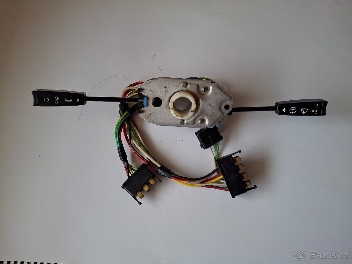 Škoda Rapid - páčky pod volant