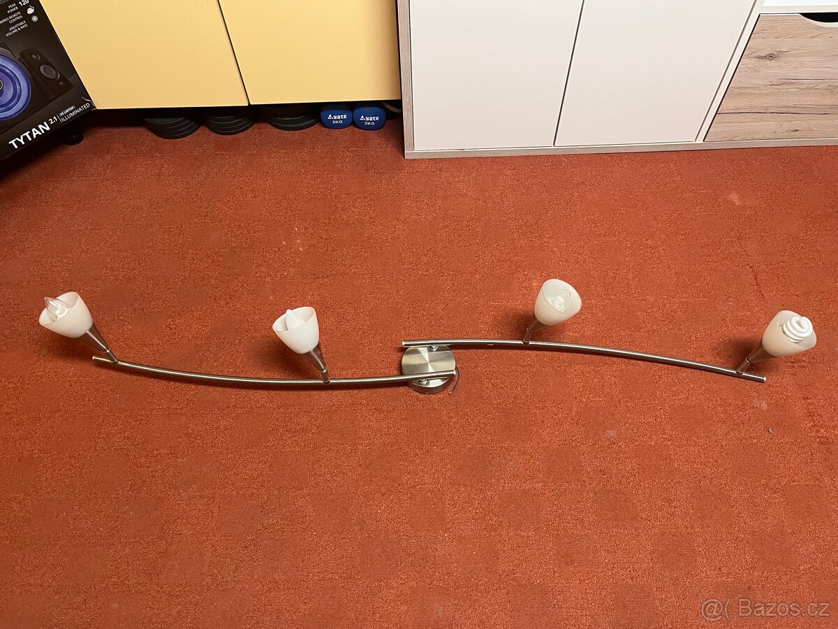 Stropní bodové světlo, lustr