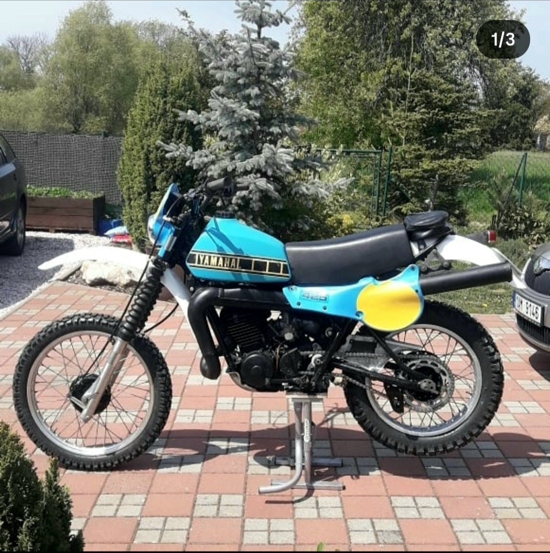 Yamaha it 425