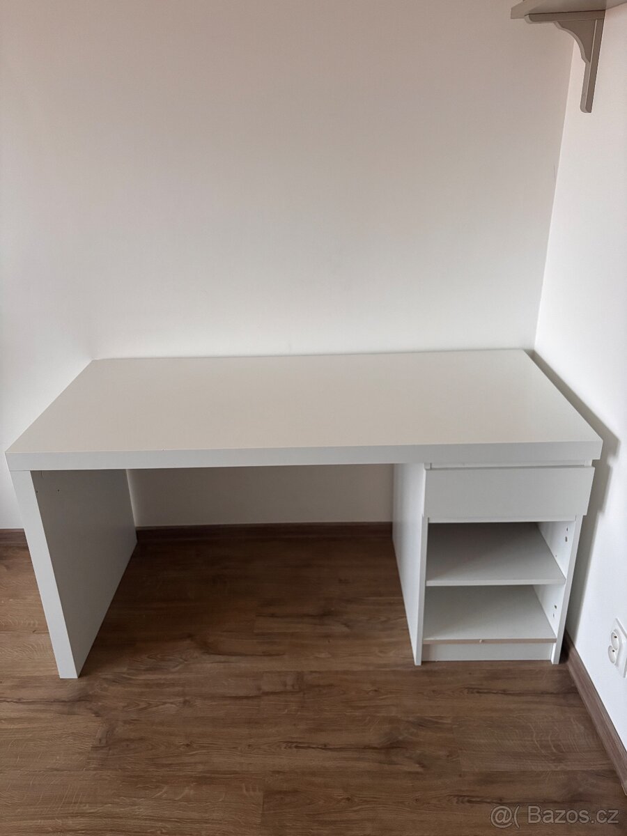 Psací stůl IKEA Malm s šuplíkem
