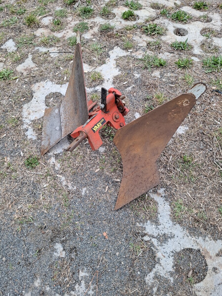 Pluh obracak tera vari