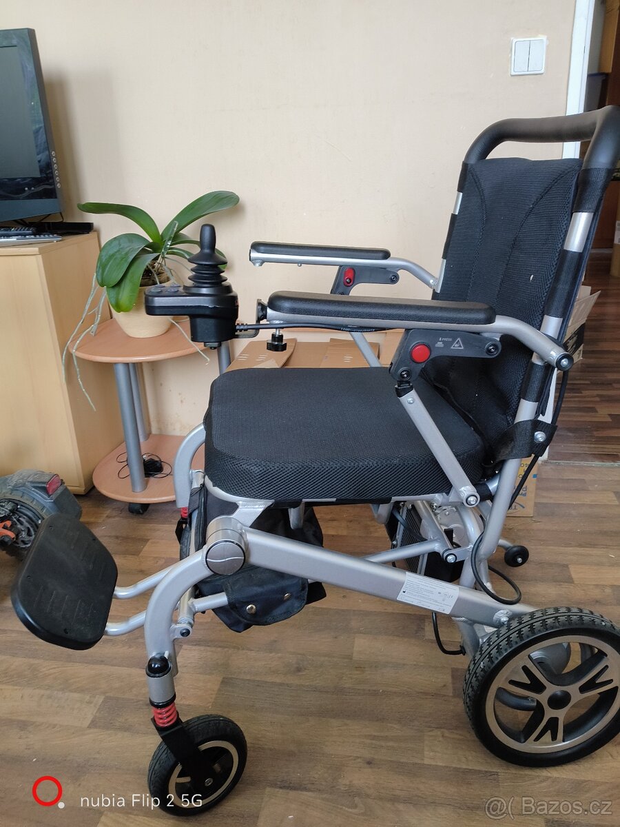 elektrický vozík invalidní skládací