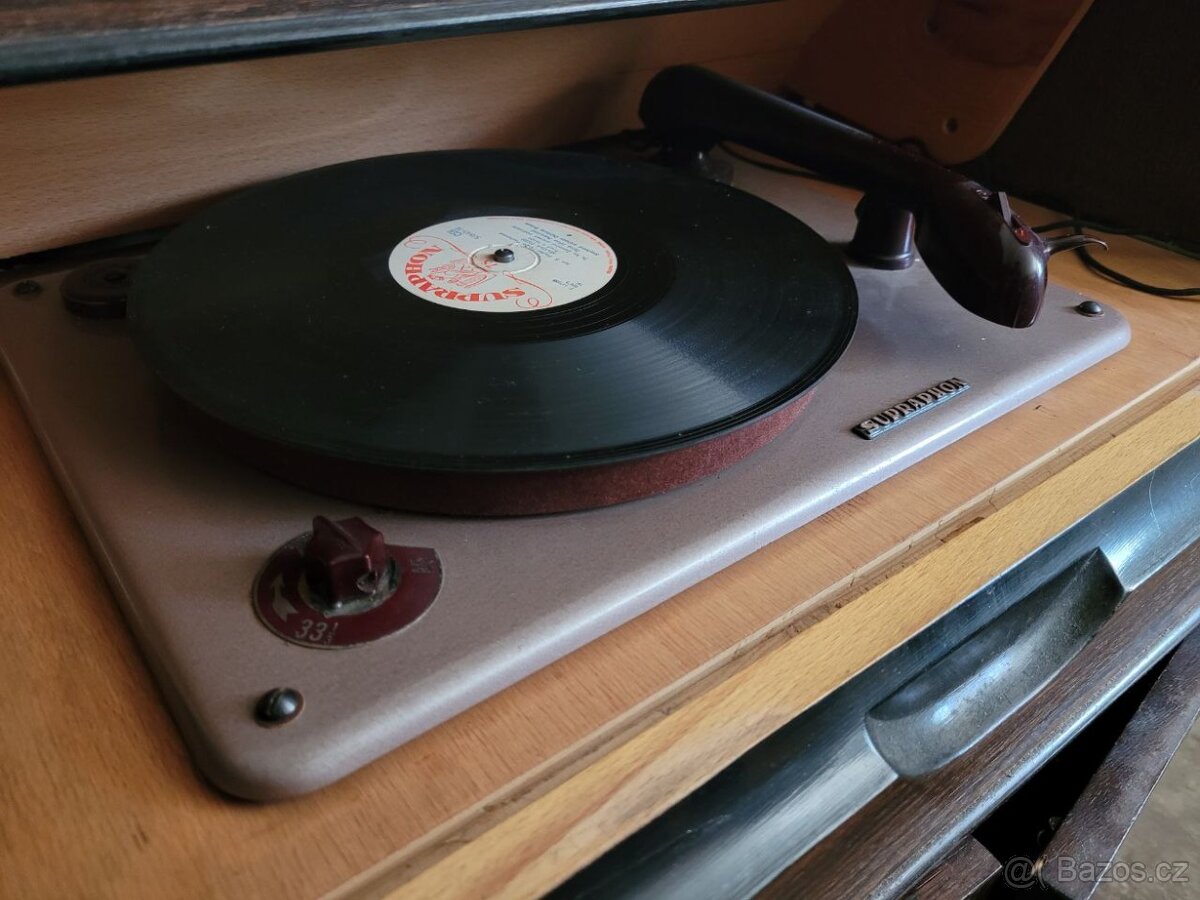 Skříňový retro gramofon - Supraphon H12 + vinylové desky