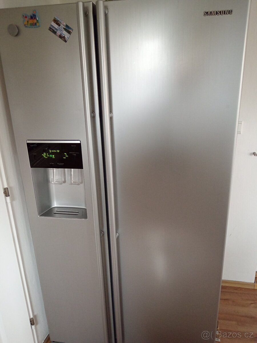 Americká lednice Samsung