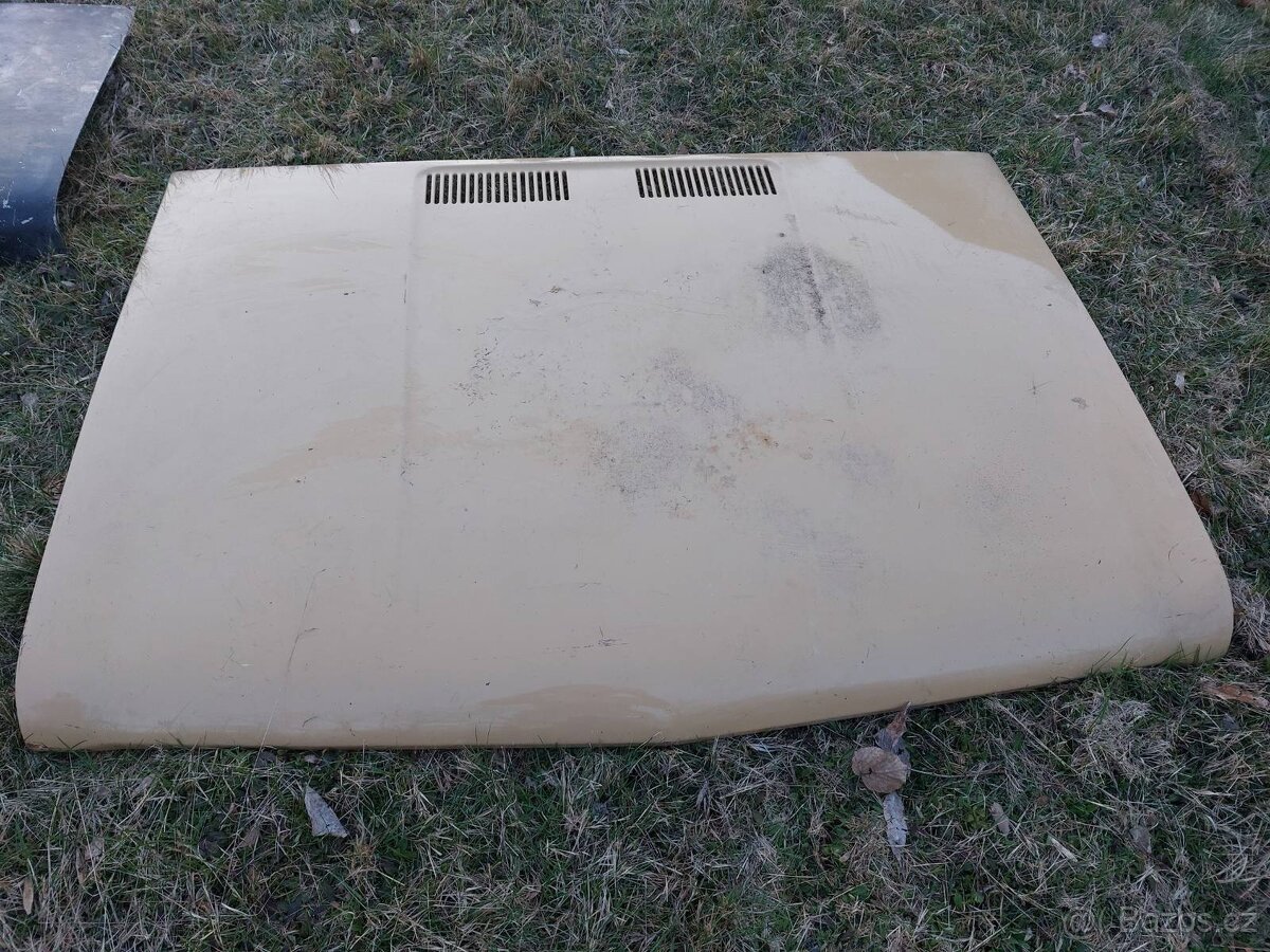 Přední kapota Polski Fiat 125P