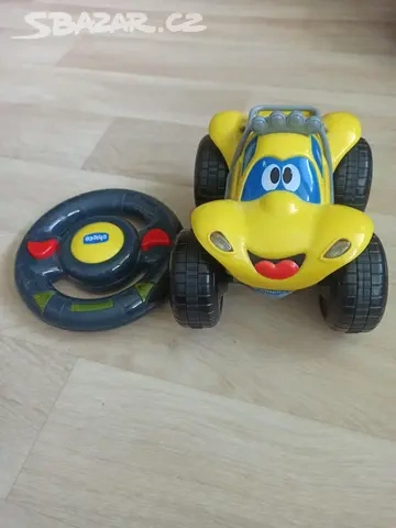 Autíčko Chicco s volantem