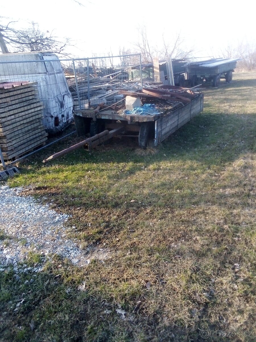 vlek za traktor, dětská plachetnice, plovák