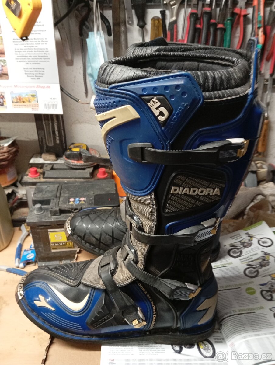 Prodám enduro boty velikost 46
