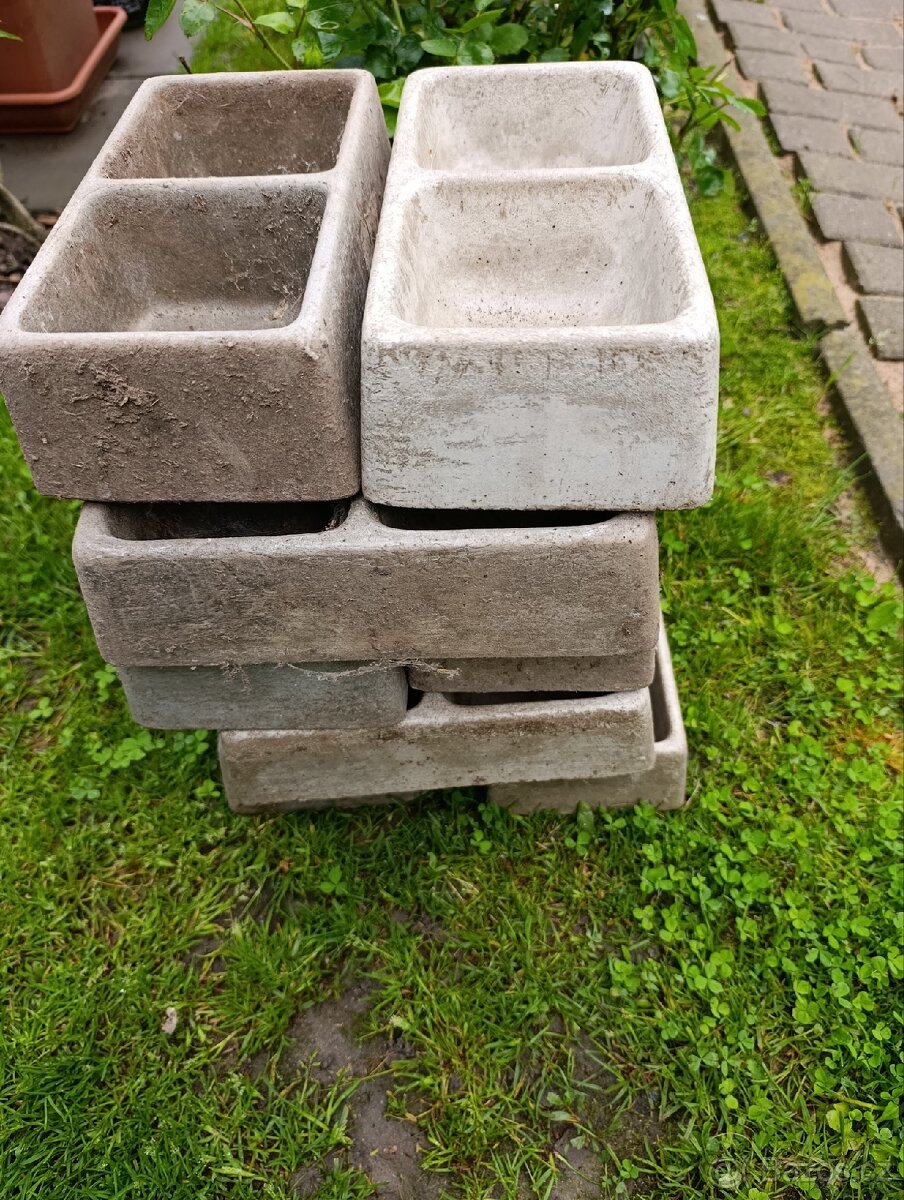 Prodám misky pro králíky 10 ks