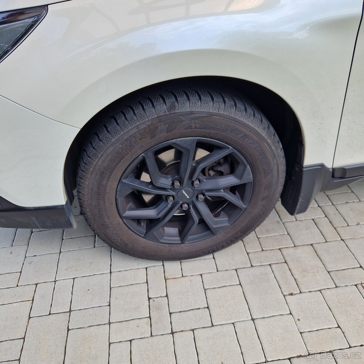 Kumho WinterCraft WS51 SUV 225/65 R17