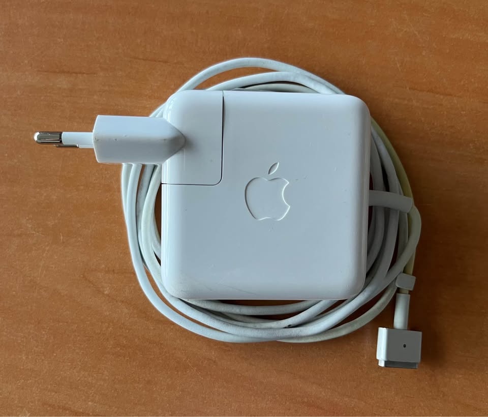 Apple MagSafe 2 Power Adapter (Model A1436)