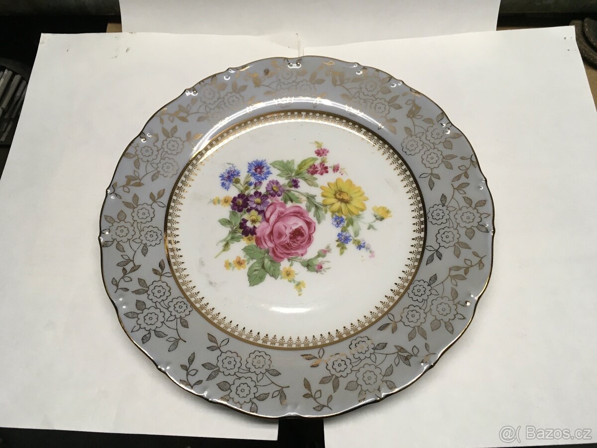 Talíře ozdobné porcelánové