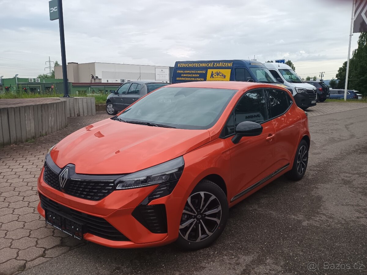 Renault Clio techno TCe 90- předváděci vůz- minimální nájezd