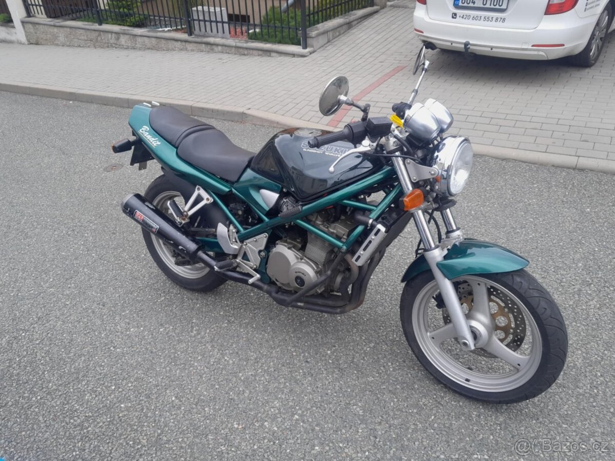 Suzuki Bandit 400