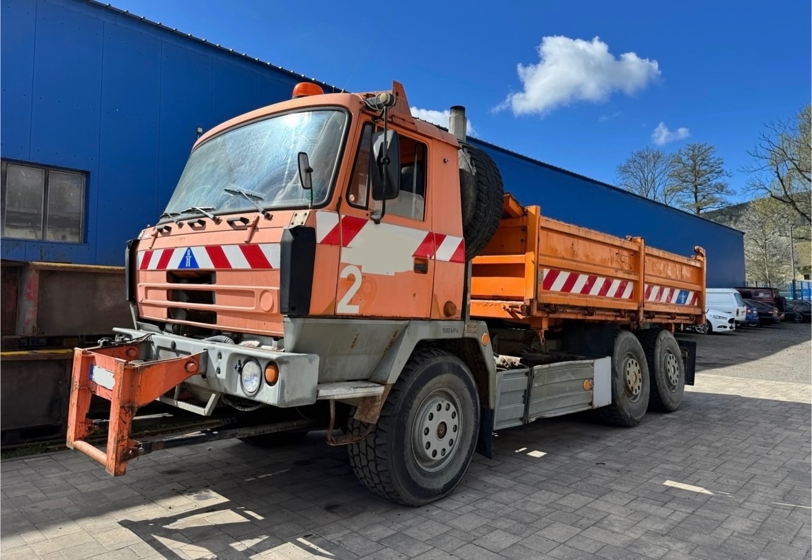Tatra T815