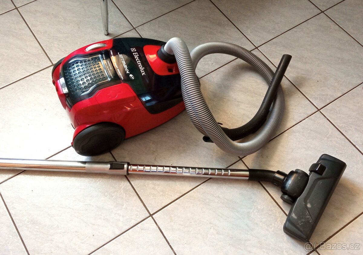 Vysavač ELECTROLUX
