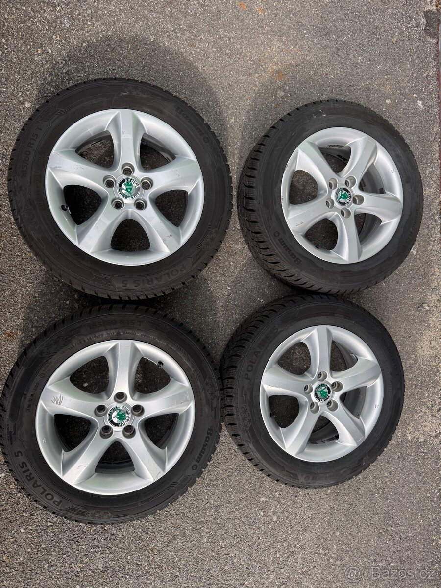 Zimní ALU Škoda Fabia 185/60 R15 - zánovní zimní 8mm DOT23