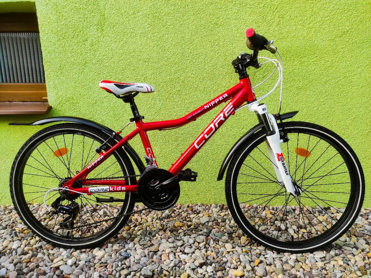 Značkové dětské kolo CORE NIPPER 24" (červená/bílá)