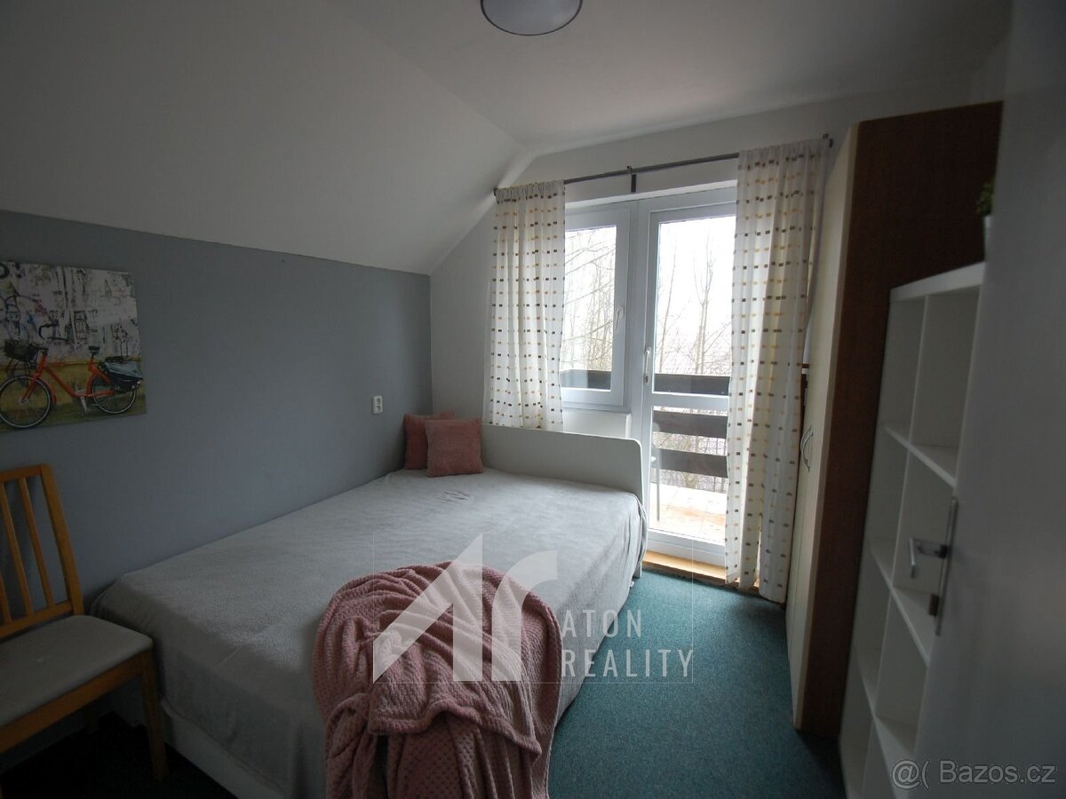 Bítov -  rekreační chata podlahová plocha 100 m2 - vhodné na