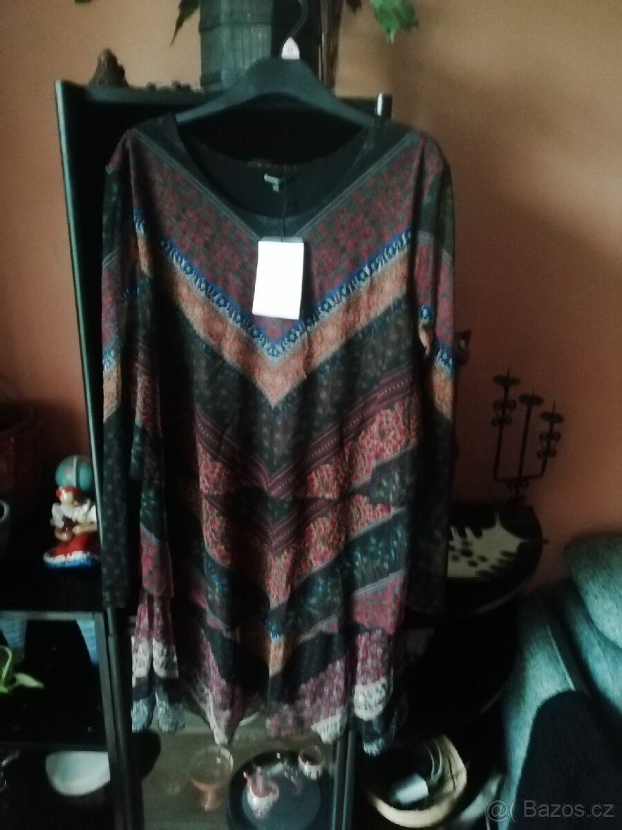 Znač.překrásné šifon.šaty nové s volány,Desigual, Xxl, menší