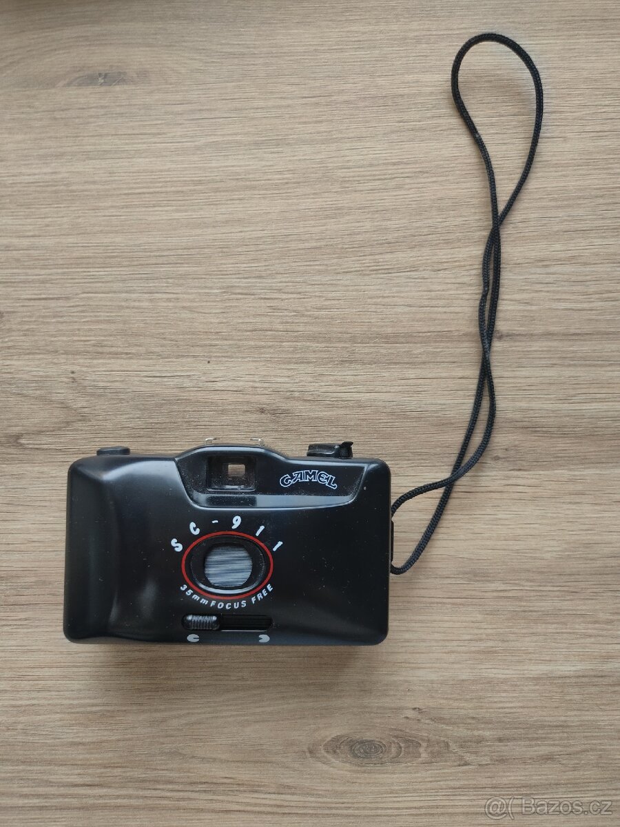 Camel 35mm Focus Free fotoaparát na kinofilm