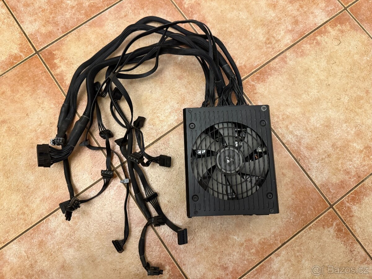 Corsair RM750x – 750W 80 PLUS Gold, plně modulární ATX zdroj