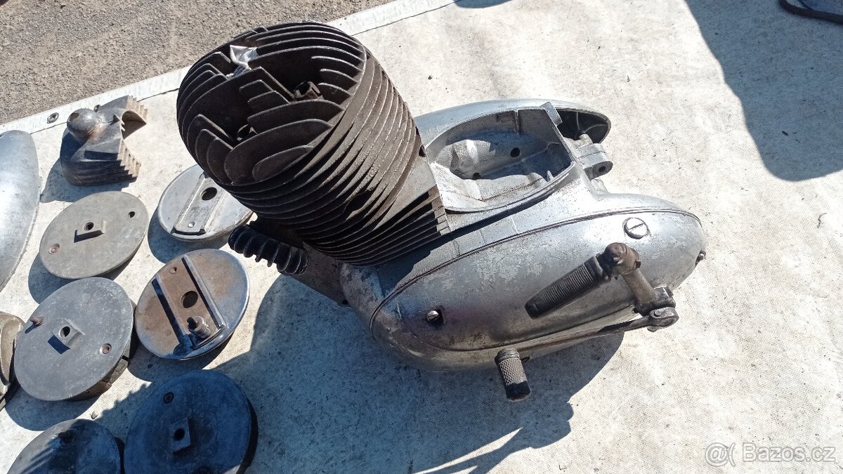 Motor Jawa 250 pérák