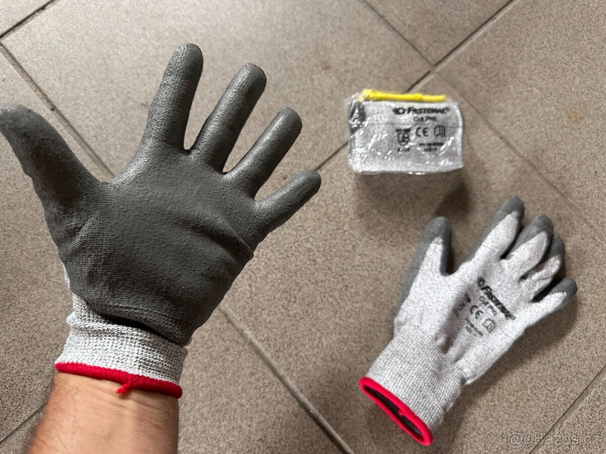 Ochranné pracovní rukavice - proti pořezu
