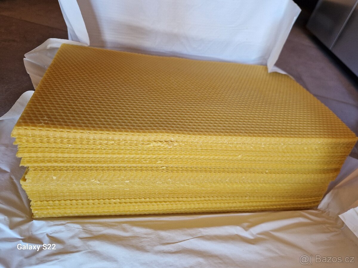 Mezistěny z včelího vosku 21,5x37