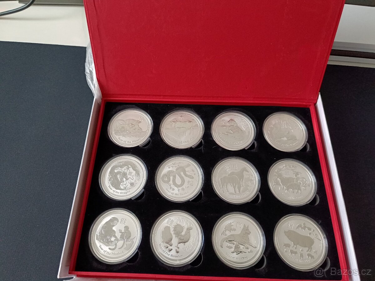 Sada stříbrných mincí Lunární série II / 12x2 oz