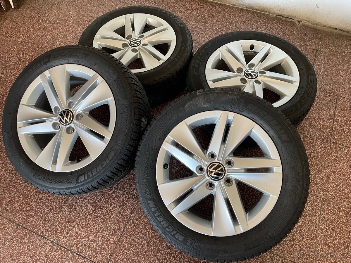 Alu kola zimní r16