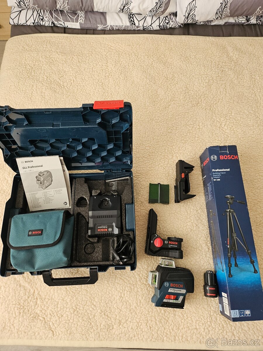 Aku křížový laser Bosch GLL 3-80 CG + stativ Bosch BT 150