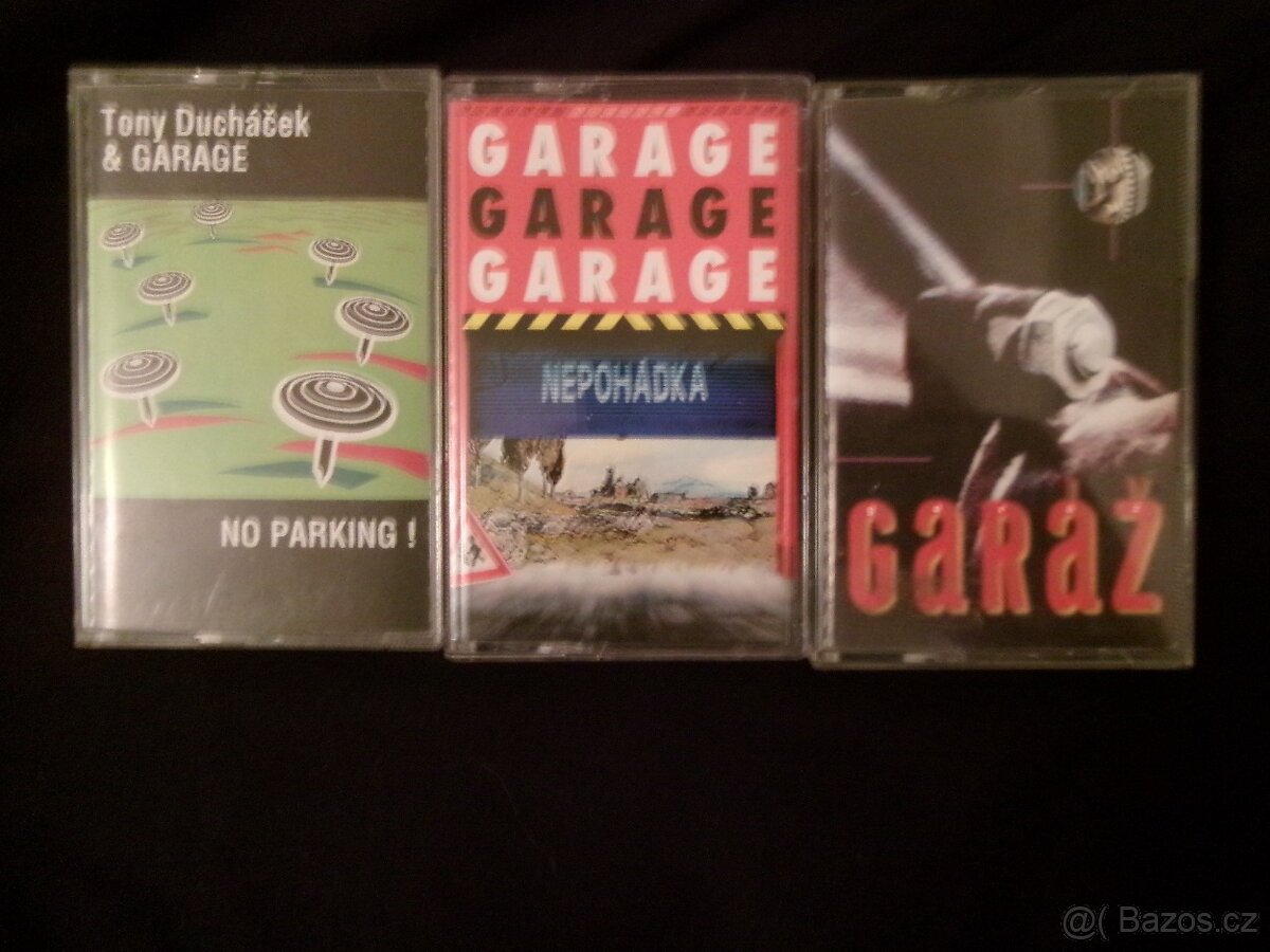 Tony Ducháček a Garage, Garáž.