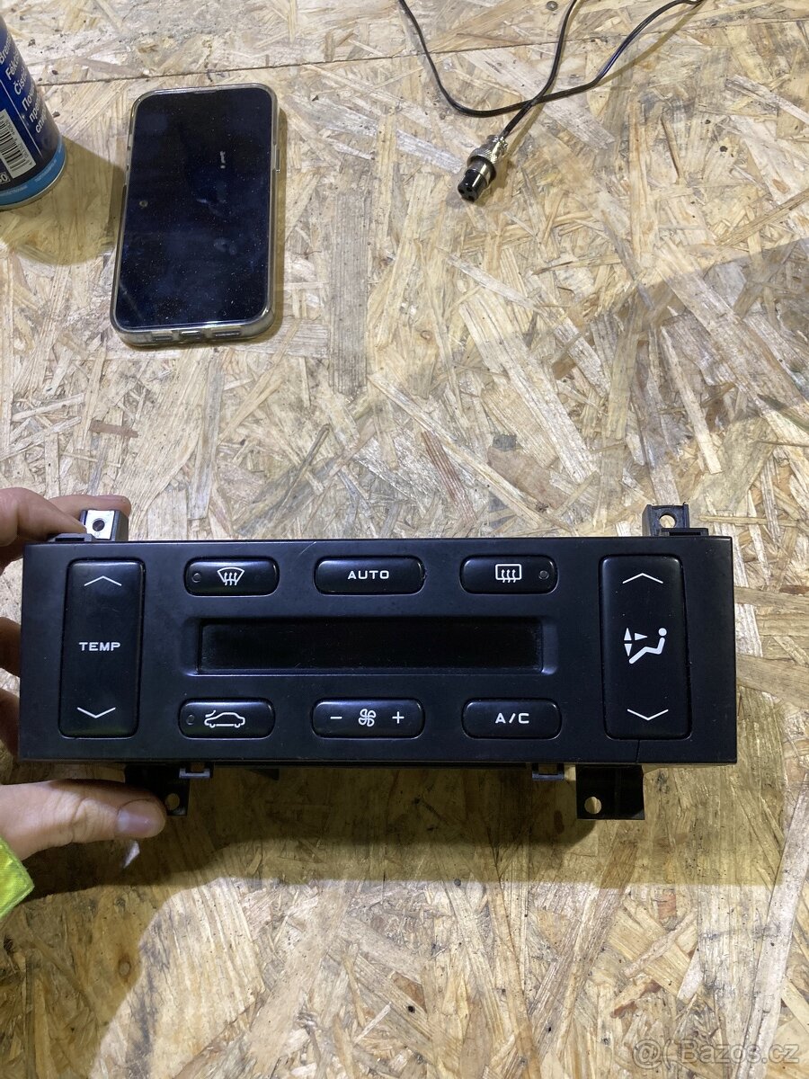 Panel topení na Peugeot 406