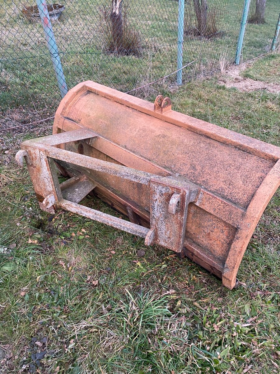 Radlice na čelní nakladač Humpolec