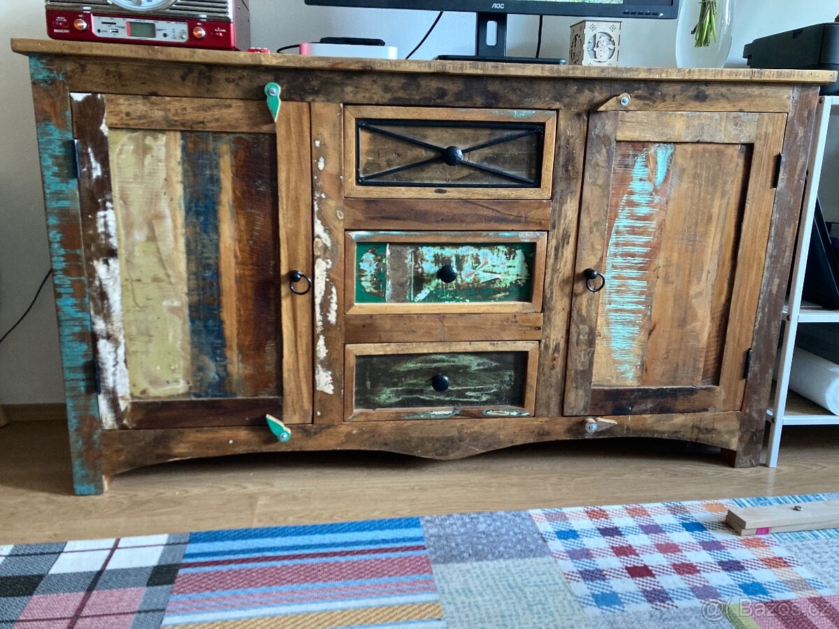 KOMODA retro, recyk, masiv