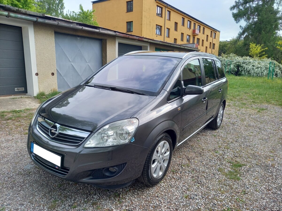 Opel Zafira 1,8 16V 103kw r.v.2010 7míst