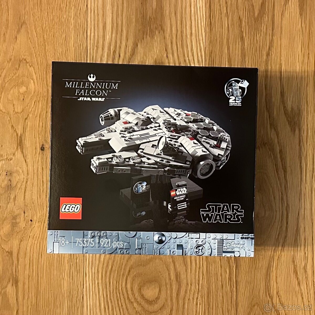 LEGO Star Wars 75375 Millenium Falcon