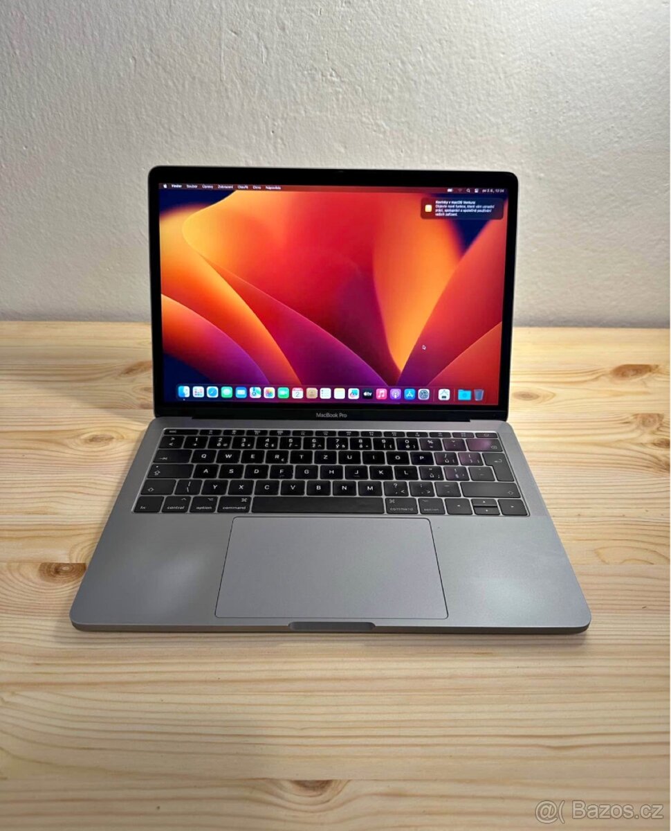 Apple MacBook Pro 2017 256GB Intel Core i5 8GB RAM