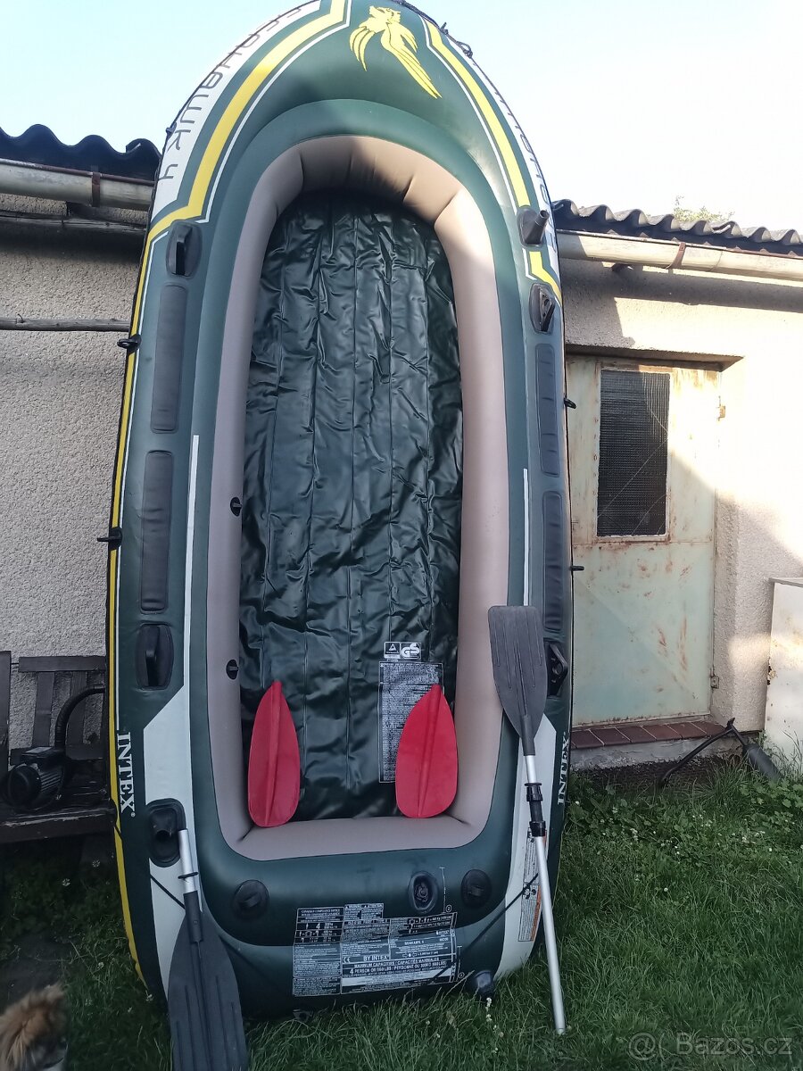 Loď