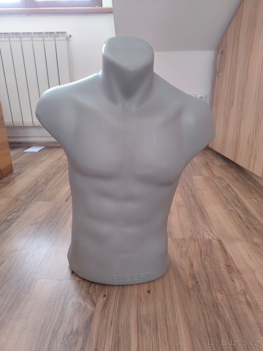 Panská Figurína – šedý trup