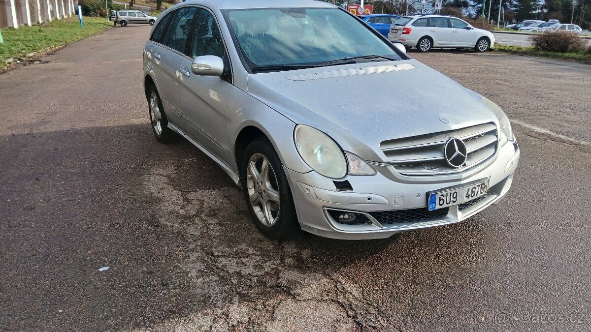 Prodám Mercedes-Benz třídy R 320 cdi 4x4