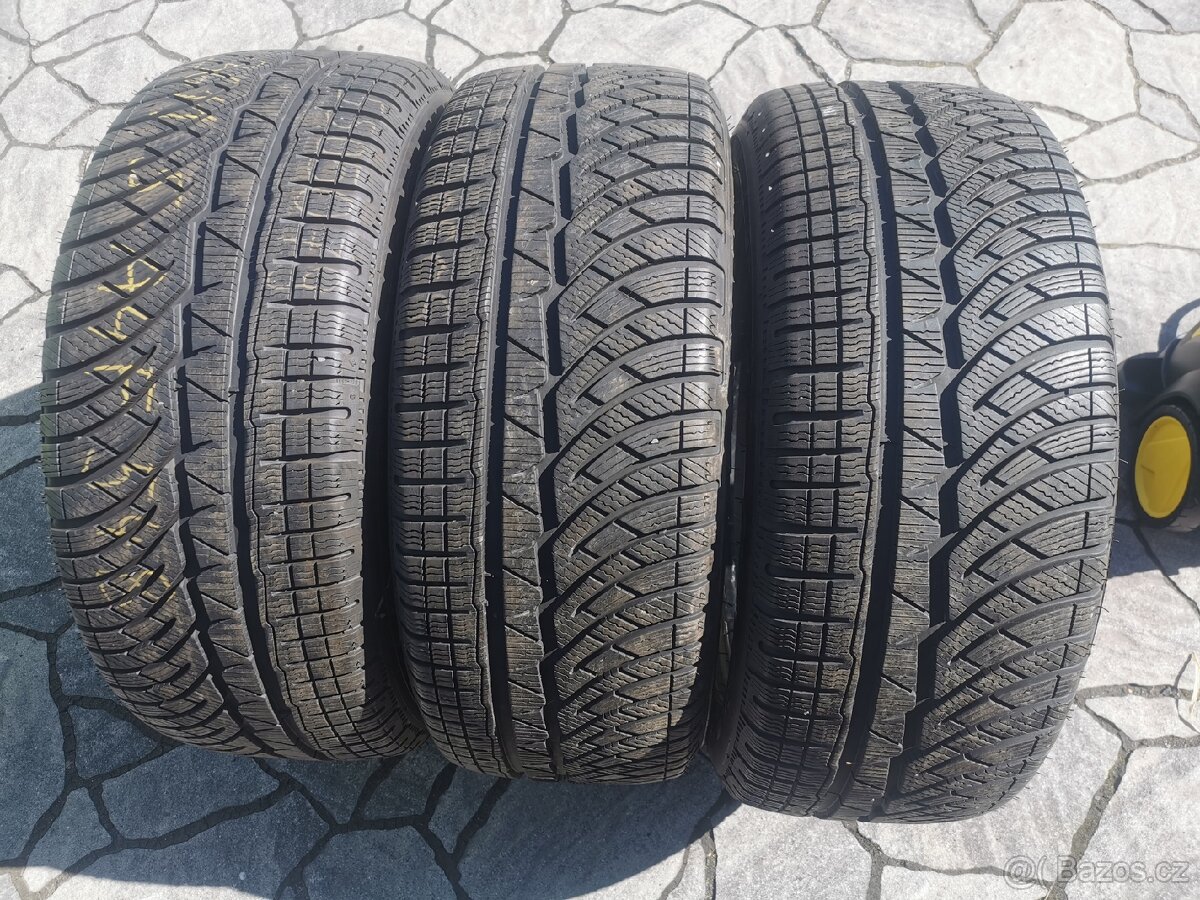 Zimní Bridgestone Blizzak 225/55 r17 7 mm