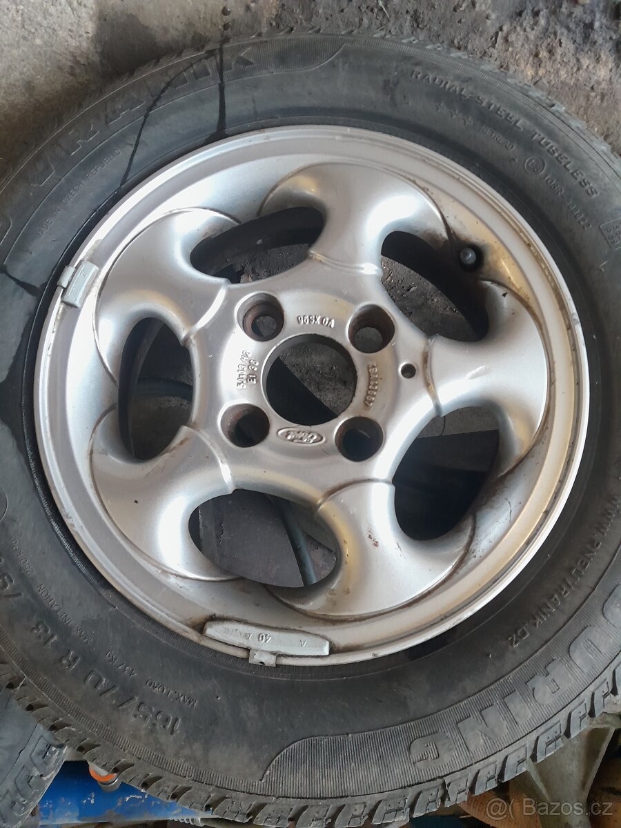 Ale. Kola ford fiesta "13"