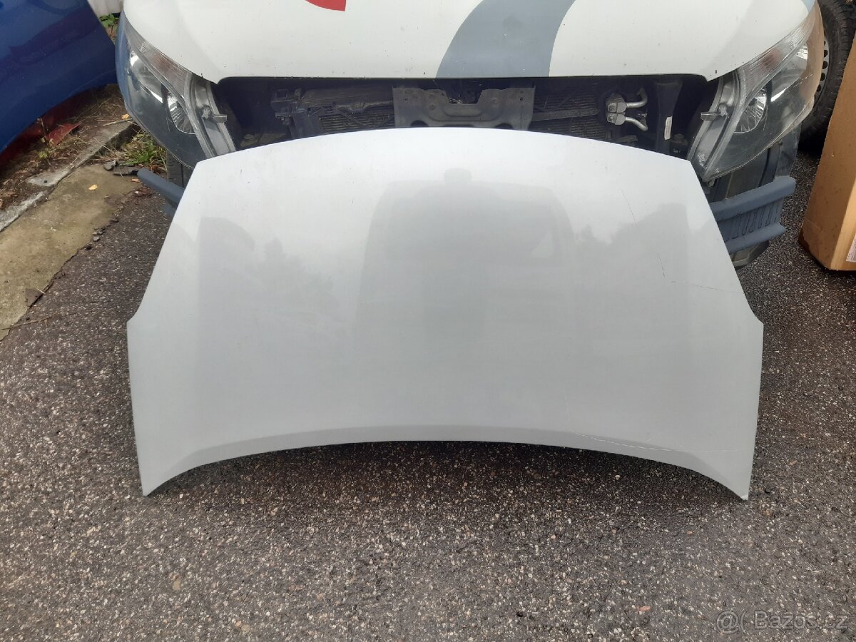 Kapota Peugeot Partner