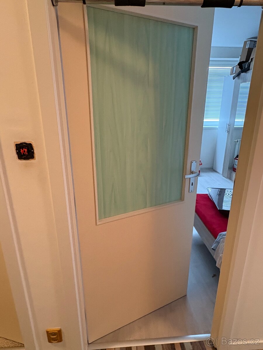 Dvere 80, prave, vcetne chrom kliky